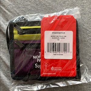 D/S supreme expedition north face travel